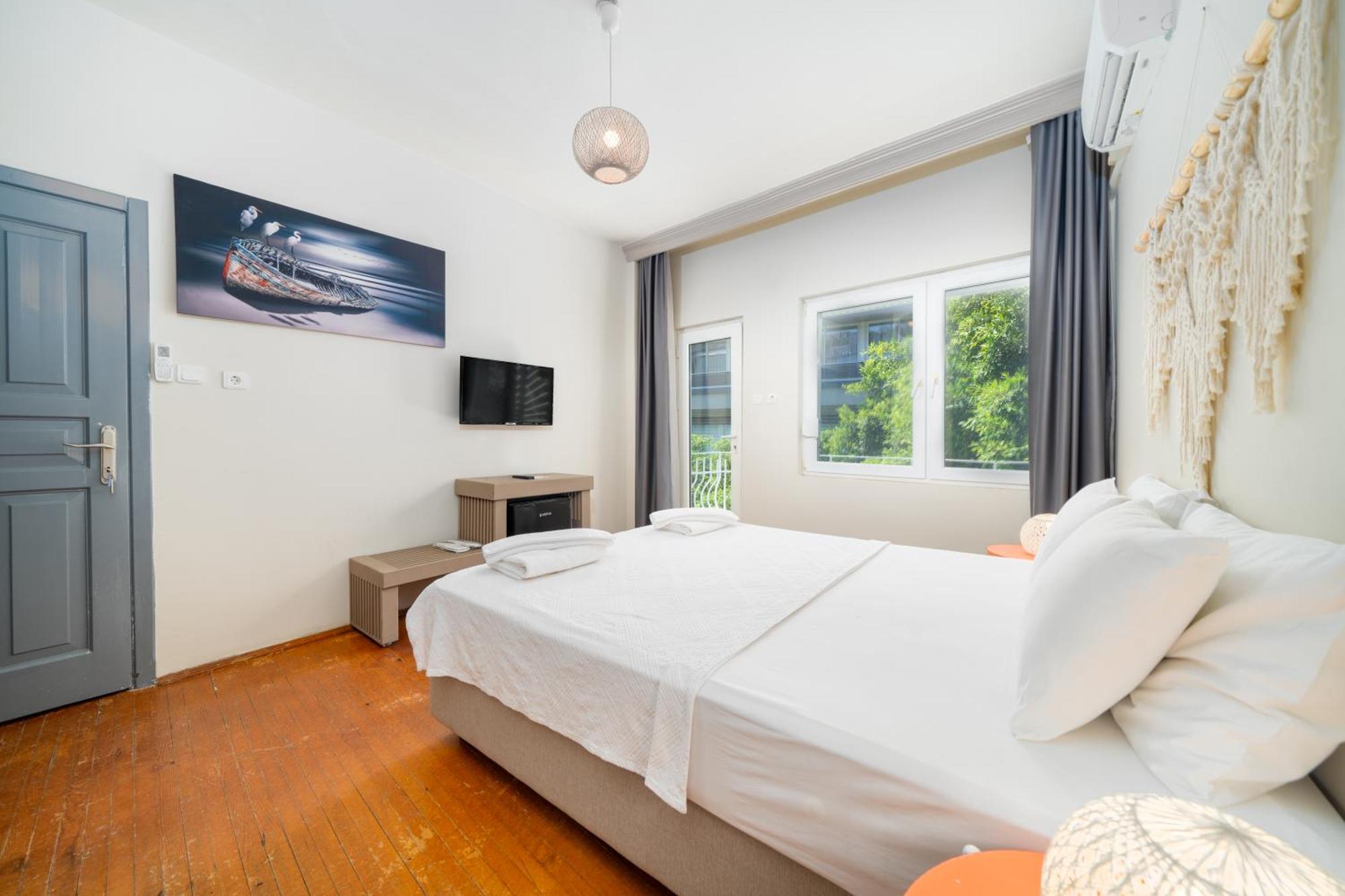 Vera Hotel Kaş Buitenkant foto